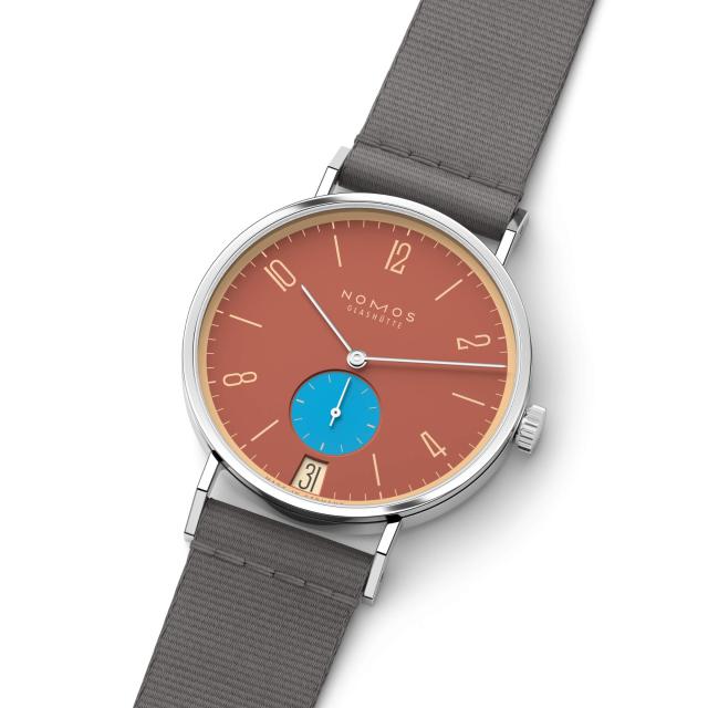 NOMOS Glashütte - Tangente 38 Datum Ziegelblau 