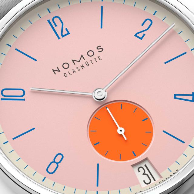 NOMOS Glashütte - Tangente 38 Datum Flamingopink 