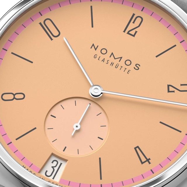 NOMOS Glashütte - Tangente 38 Datum Pastell 