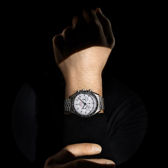 Omega - Speedmaster Moonwatch Professional
