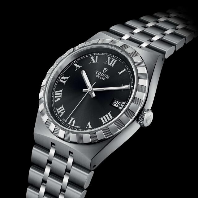 Tudor - TUDOR Royal