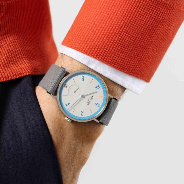 NOMOS Glashütte - Tangente 38 Datum Peace 