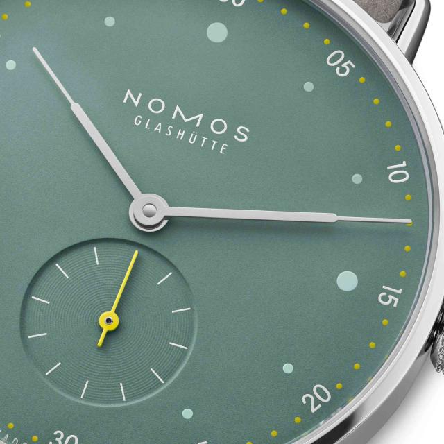 NOMOS Glashütte - Metro 33 sage