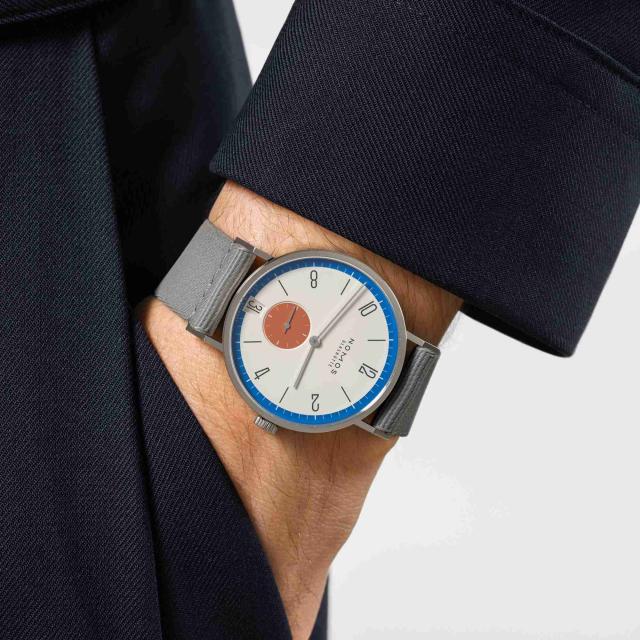 NOMOS Glashütte - Tangente 38 Datum Zirkus 